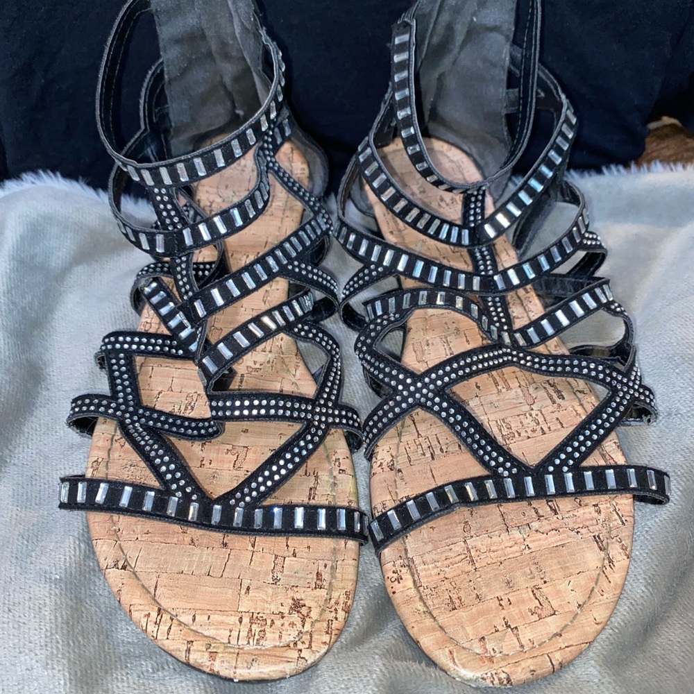 Daisy Fuentes Black Sandals